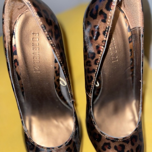 Forever 21 platform heels - Picture 4 of 7
